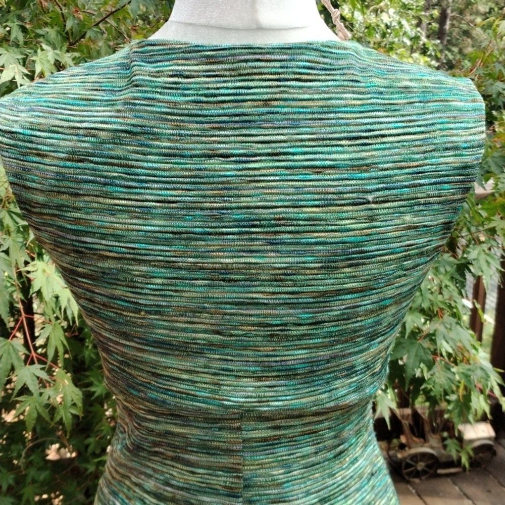 Connected Apparel  - Picture 6 of 9